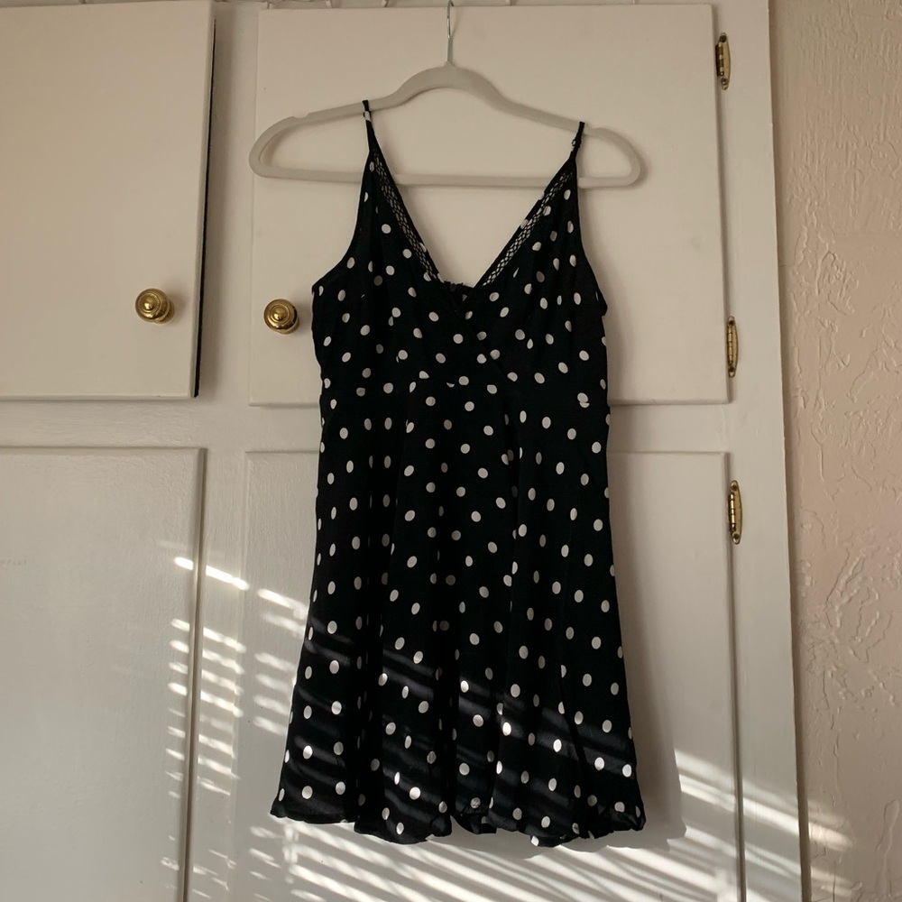 BLACK & WHITE F21 POLKA DOT DRESS